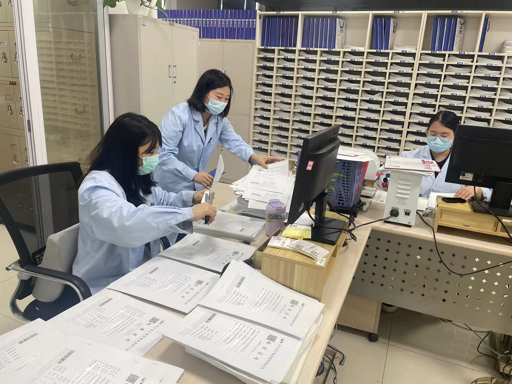 客服中心逐一扫描检定证书.jpg 客服中心逐一扫描检定证书.jpg